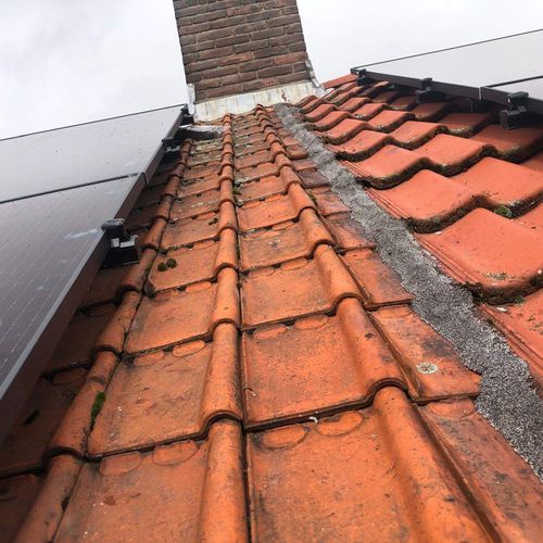 Hellend dak Harmelen met oude dakpannen